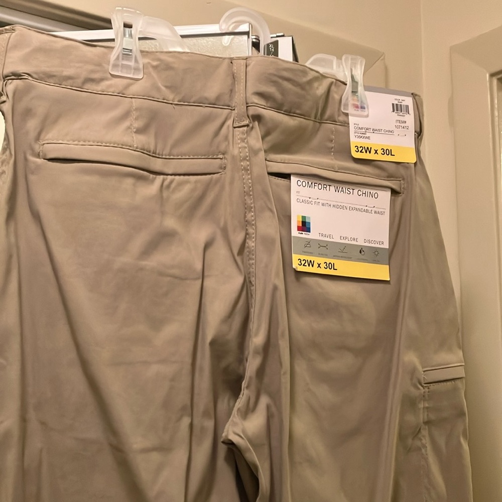 Tan Chinos with Straight Fit and Sturdy Fabric Size 32 x 30